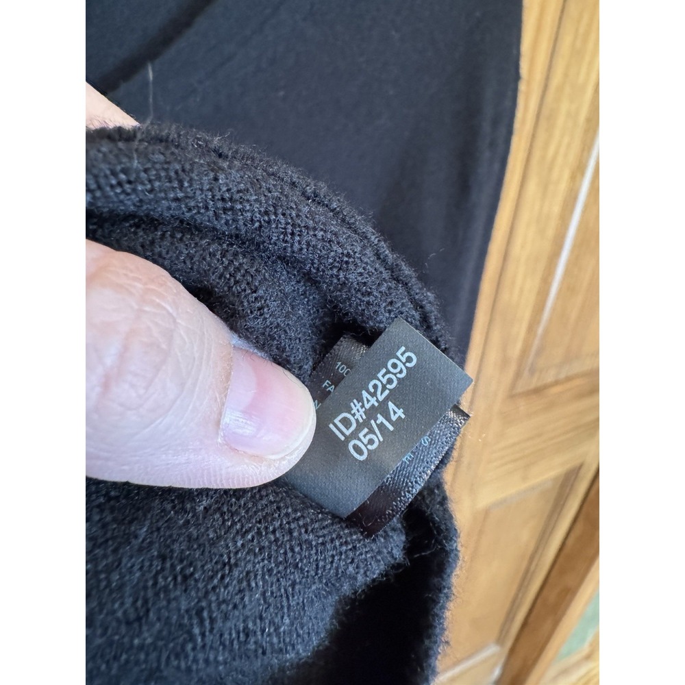 Express Merino Wool V-Neck Sweater Black Men's Medium Extra Fine Knit - Picture 4 of 5
